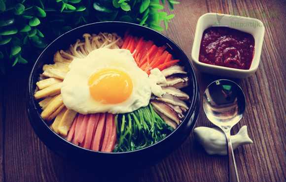 石锅拌饭的做法  韩剧除了帅锅美女还有美食——石锅拌饭_https://sdkda.com_饮食_第2张