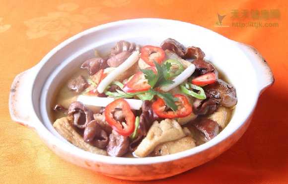 豆腐肥肠 肥肠炖豆腐不只是一清二白_https://sdkda.com_饮食_第2张